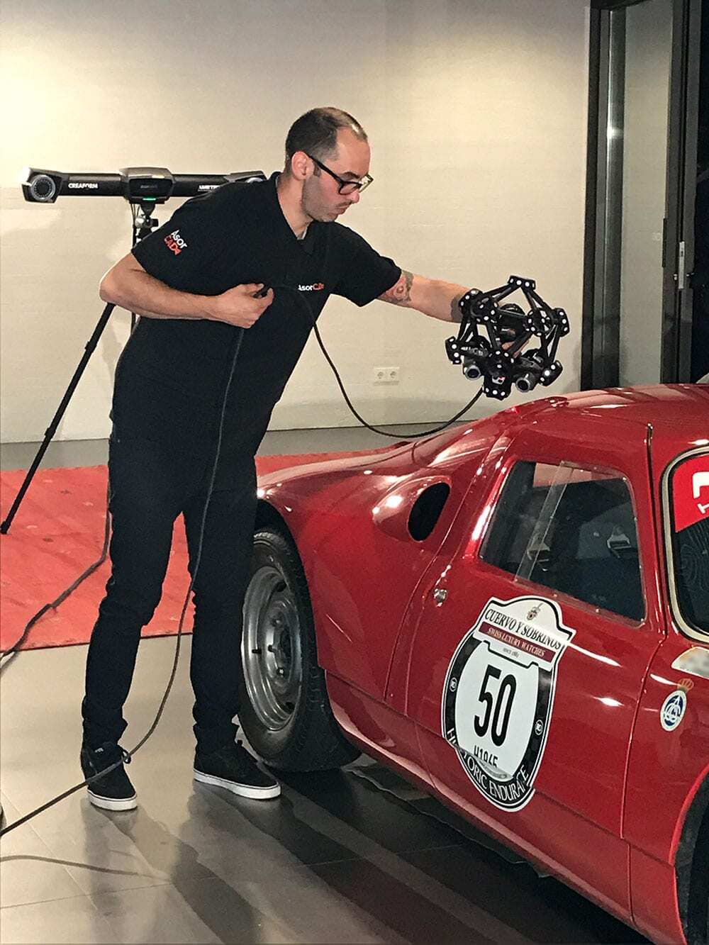 ¿Qué pasa si metemos un Porsche del 57, un escáner 3D MetraSCAN y a AsorCAD en un garaje?